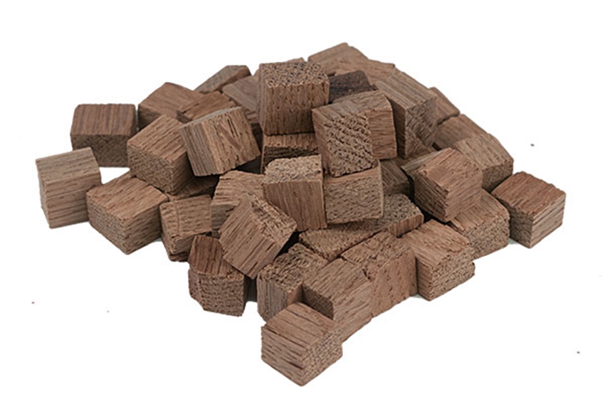  4 Oz. French Oak Cubes Medium Toast